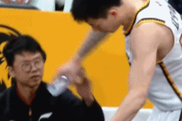 廣廈逆襲！遼寧男籃新賽季首戰(zhàn)失利遭遇慘敗