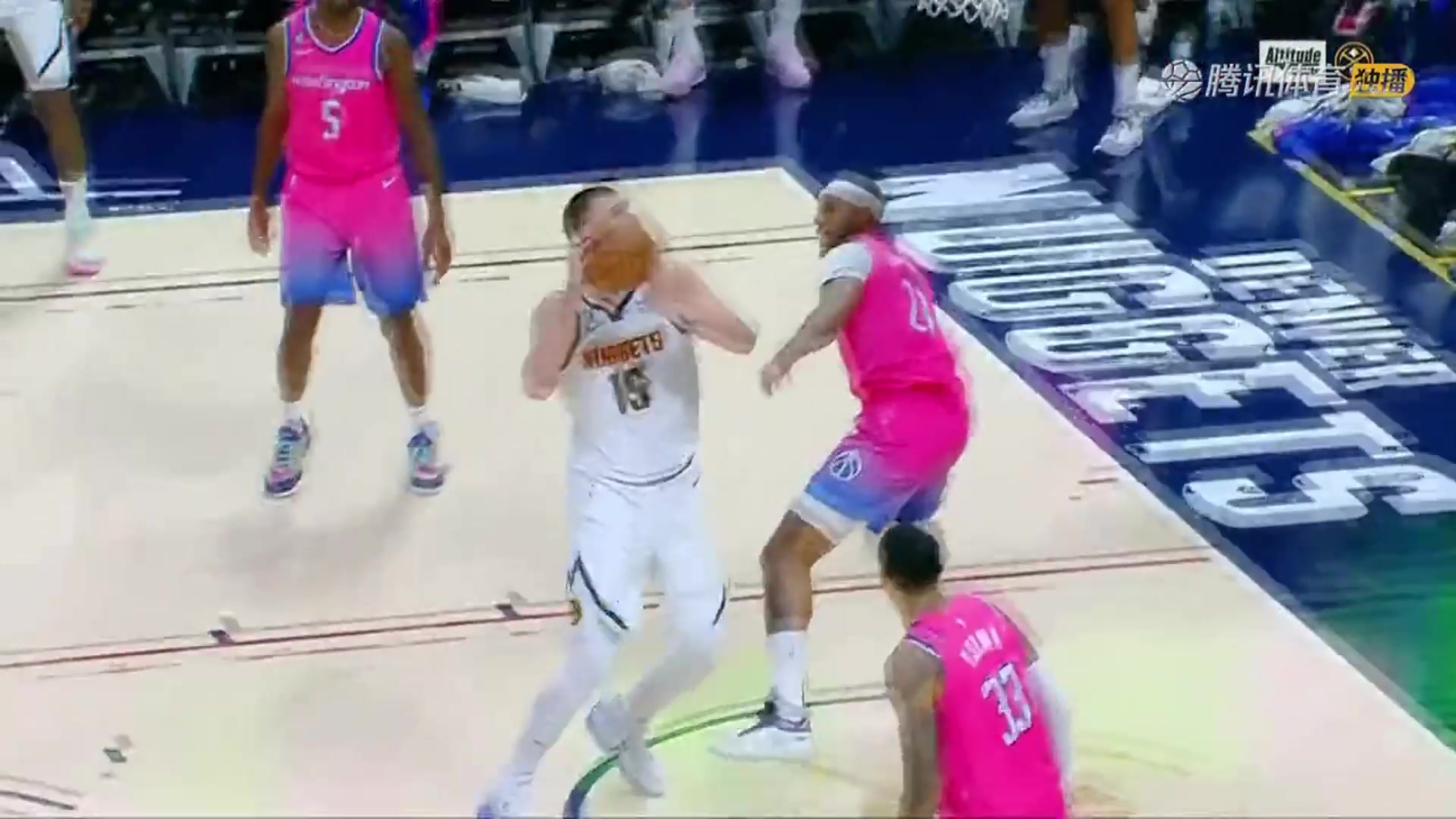 這效率要沖三連MVP？約基奇20中17爆砍43分14板8助5斷皆全隊最高（約基奇砍32分20籃板10助攻）