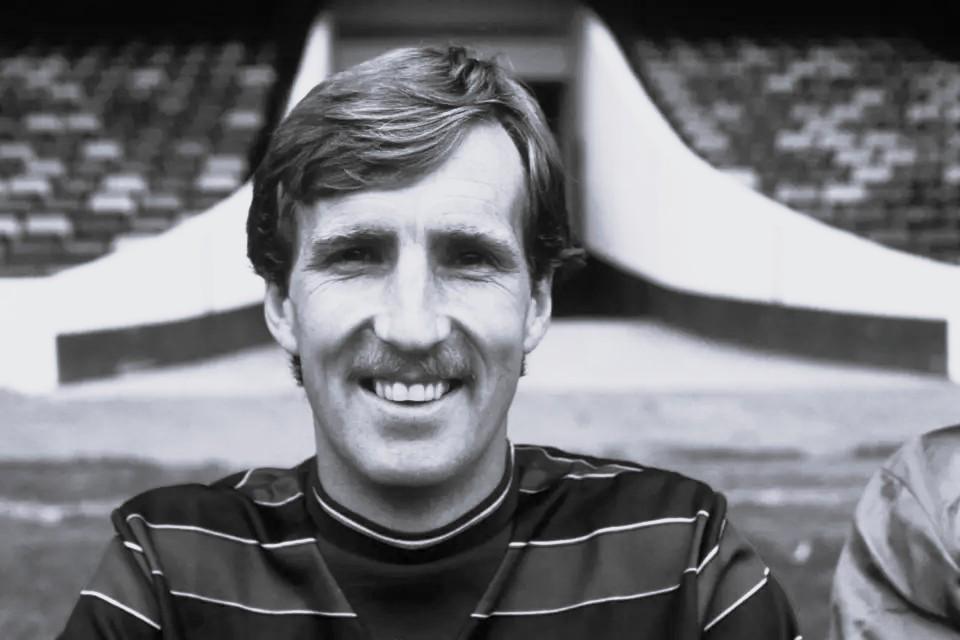 哀悼，利物浦、切爾西舊將喬伊-瓊斯去世，享年70歲