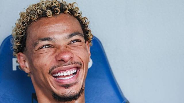 ?；倏烁鎰e法鷹：對(duì)用心和靈魂去愛(ài)的人來(lái)說(shuō)，永不會(huì)有離別