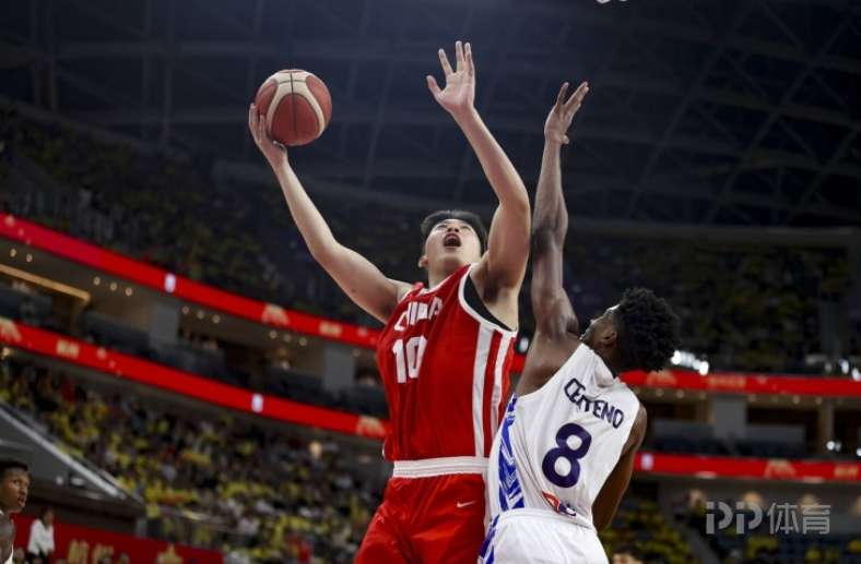 熱身賽-中國男籃再勝委內(nèi)瑞拉男籃 程帥澎13分胡明軒6分