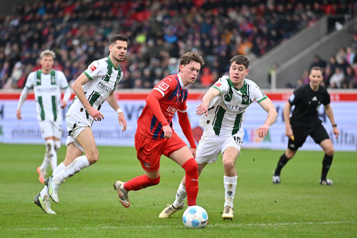 圖片報(bào)：埃貝爾與門(mén)興體育總監(jiān)會(huì)面，商談萬(wàn)納的潛在租借事宜