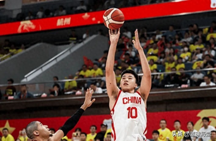 再勝委內(nèi)瑞拉迎3喜1憂！王俊杰又爆成四號位答案，趙嘉義成難題！