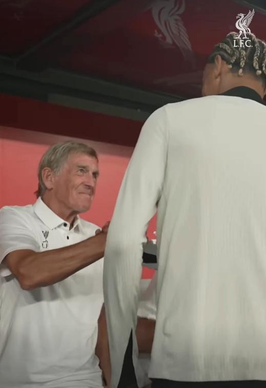 來自傳奇的祝福，達格利什對?；倏苏f道：祝你好運