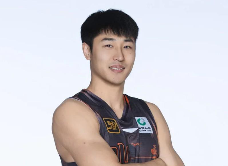 山東男籃官方：何思雨、陸翊銘、侯沛佐三名球員離隊