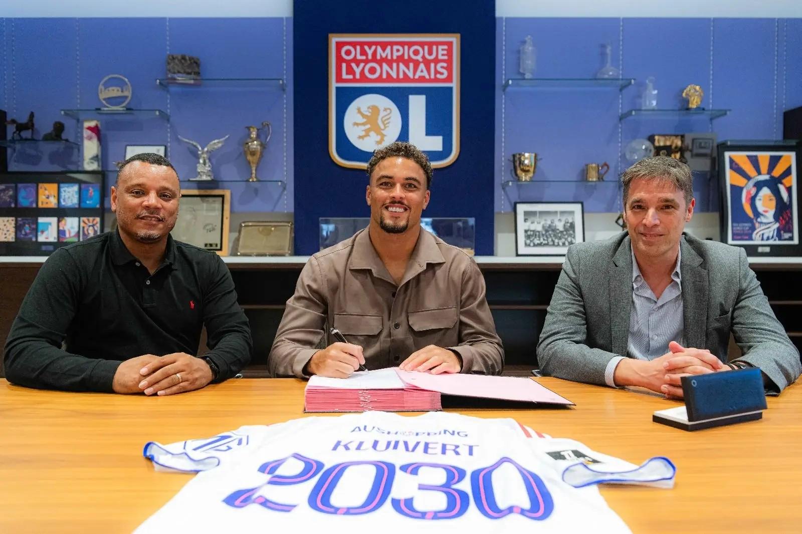 官方：克魯伊維特三兒子魯本加盟里昂，轉(zhuǎn)會費378萬歐元