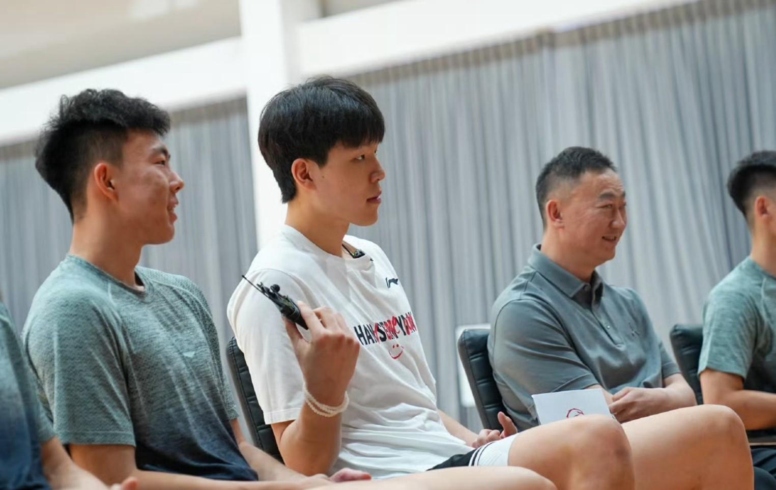 楊瀚森：差距并非不可逾越，要勇于嘗試走出去