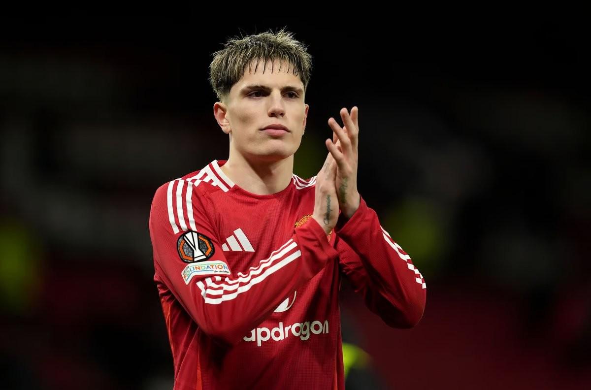 ESPN：拜仁已詢價加納喬，但球員傾向于留在英超