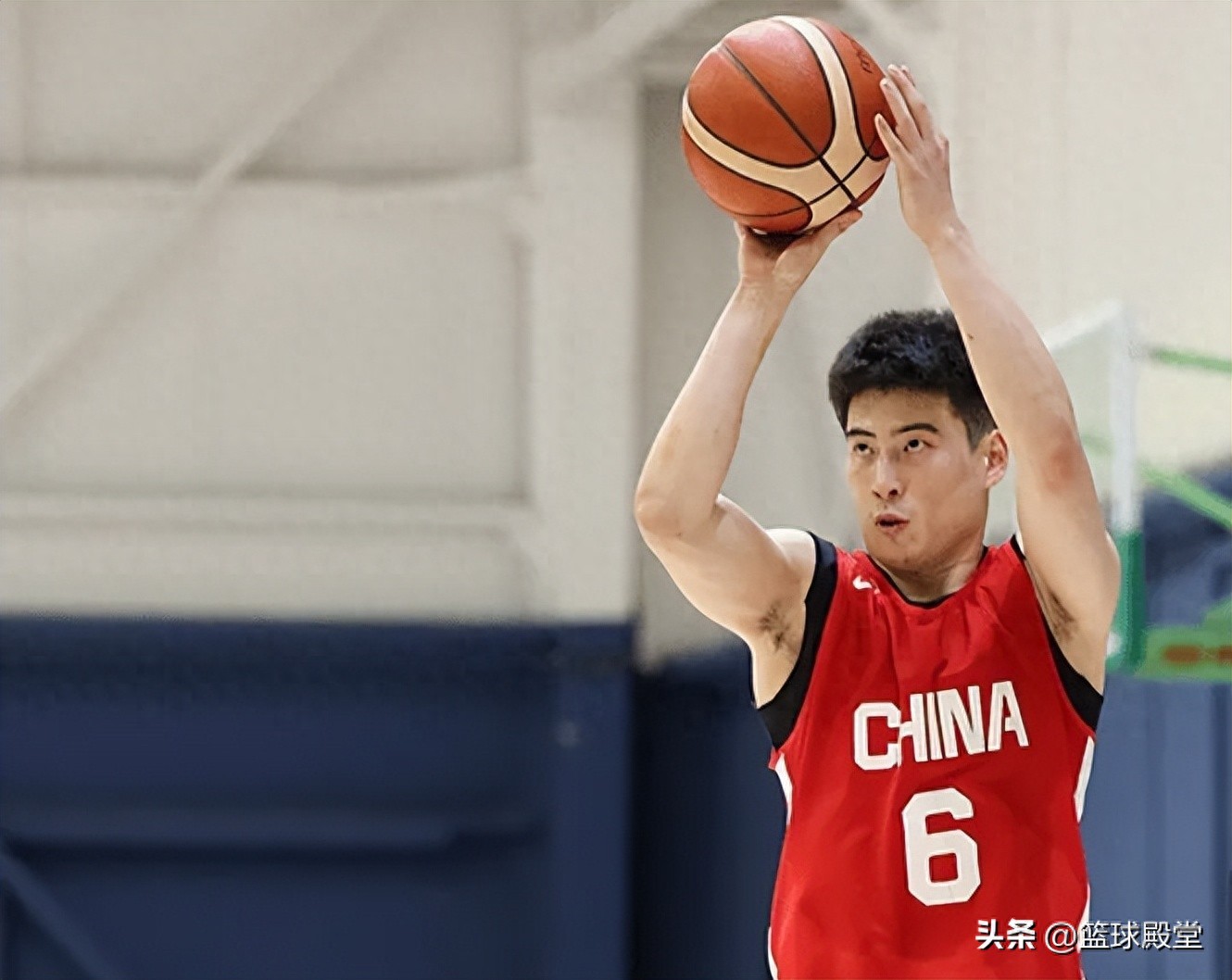 浙江球員動態(tài)！吳前程帥澎劉澤一頂薪續(xù)約，青島頂薪追王奕博離隊(duì)